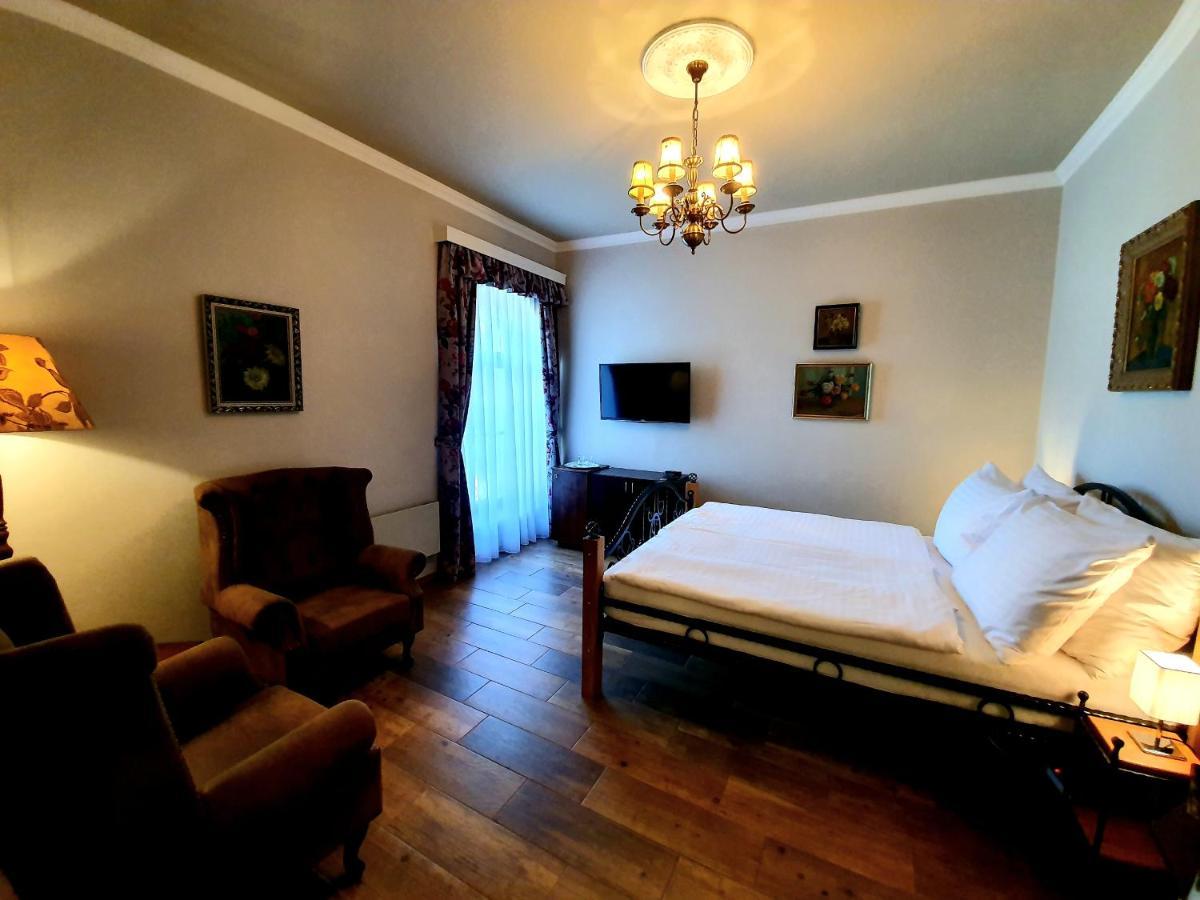 Lesni Hotel Perslak Nová Bystřice Zewnętrze zdjęcie