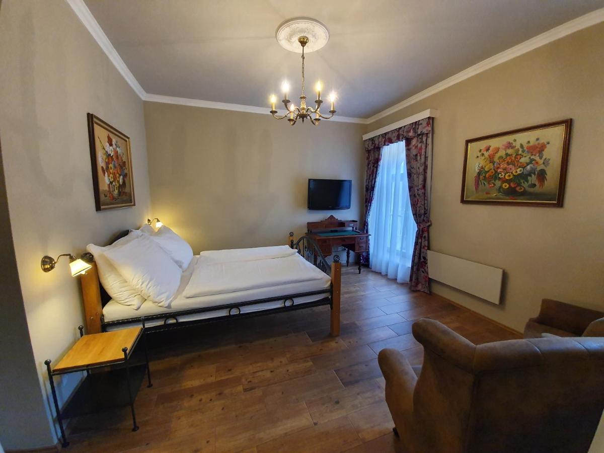 Lesni Hotel Perslak Nová Bystřice Zewnętrze zdjęcie