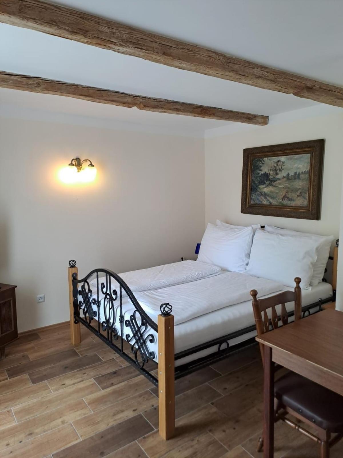Lesni Hotel Perslak Nová Bystřice Zewnętrze zdjęcie